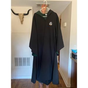 Slytherine Robe (brand new)! Men’s M. Harry Potter
